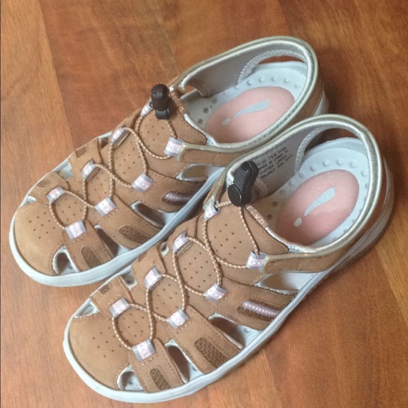 clarks privo sandals